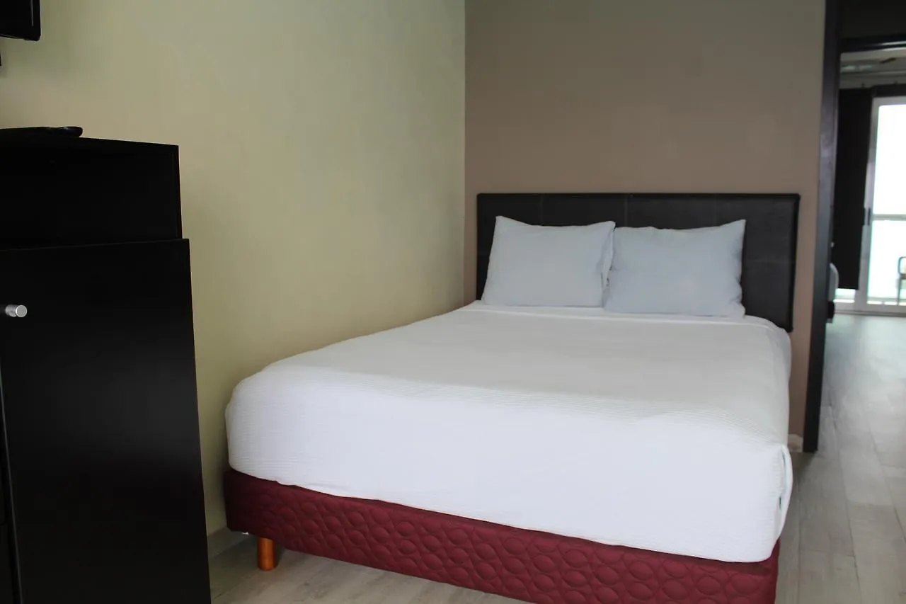 Ocean Dream By Domi Resort Cancún Apartmanhotel