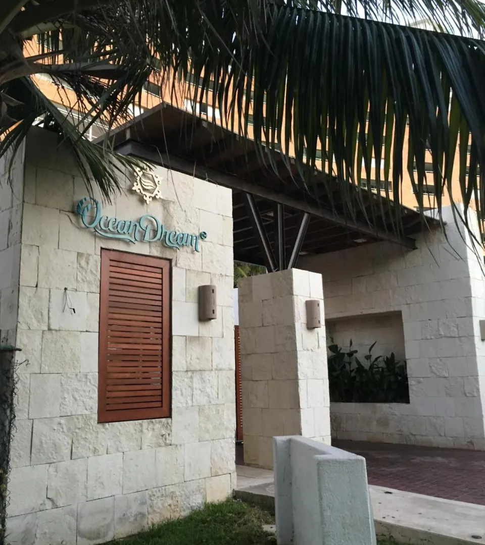 Ocean Dream By Domi Resort Cancún Apartmanhotel